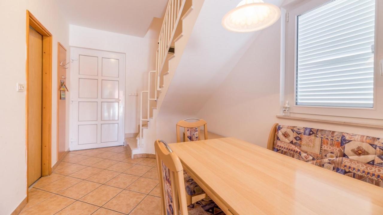 Apartament Damir & Gordana Baška Zewnętrze zdjęcie